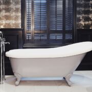 Adamsez Ely Freestanding Bath